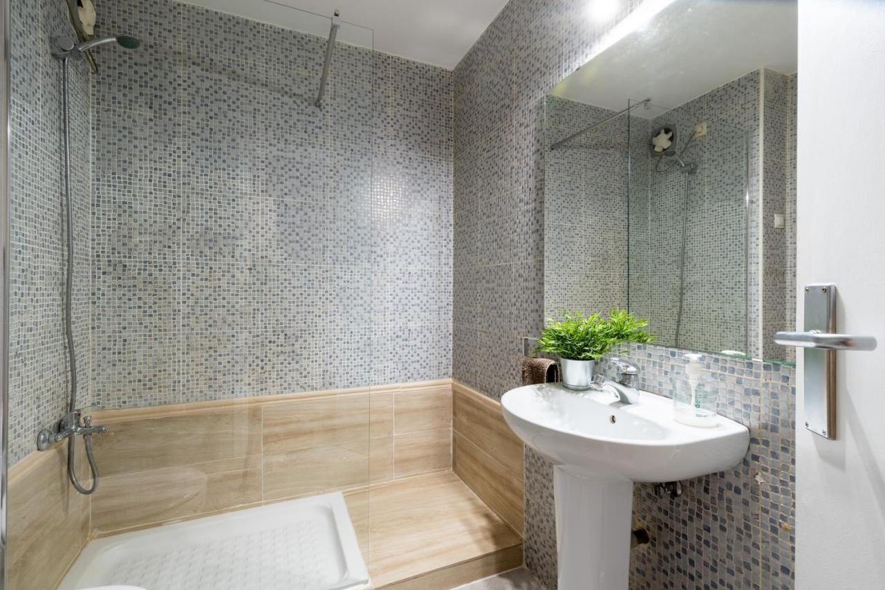 Cr Alameda Amplio Y Traquilo Apartameto Para Parejas Sevilla Buitenkant foto