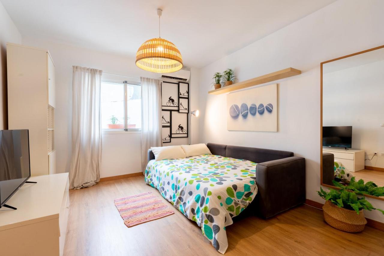 Cr Alameda Amplio Y Traquilo Apartameto Para Parejas Sevilla Buitenkant foto